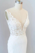 Elegant Long Mermaid V-neck Lace Backless Wedding Dress
