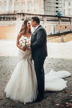 Elegant Mermaid Spaghetti Straps Backless Wedding Dresses With Lace