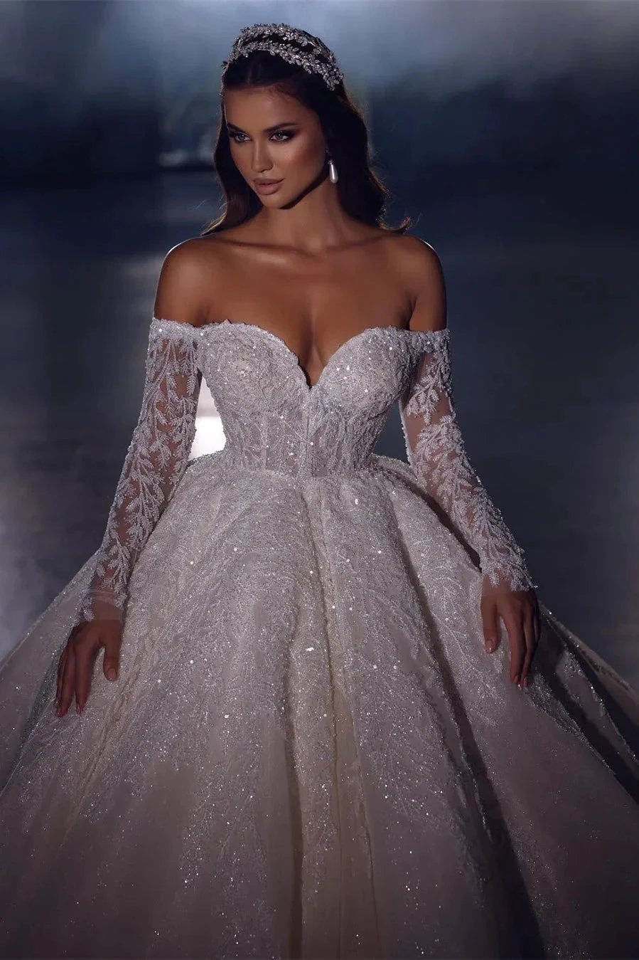 Elegant Princess A-line Off-the-shoulder Lace Appliques Wedding Dress With Long Sleeves