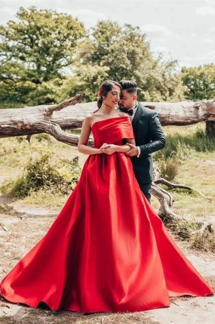 Elegant Red A-Line One Shoulder Satin Sleeveless Wedding Dresses
