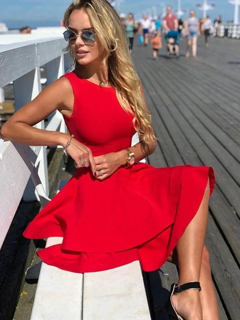 Elegant Red Short A-line Satin Prom Homecoming Dresses