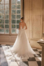 Elegant spaghetti straps sleeveless a-line lace Wedding Dresses