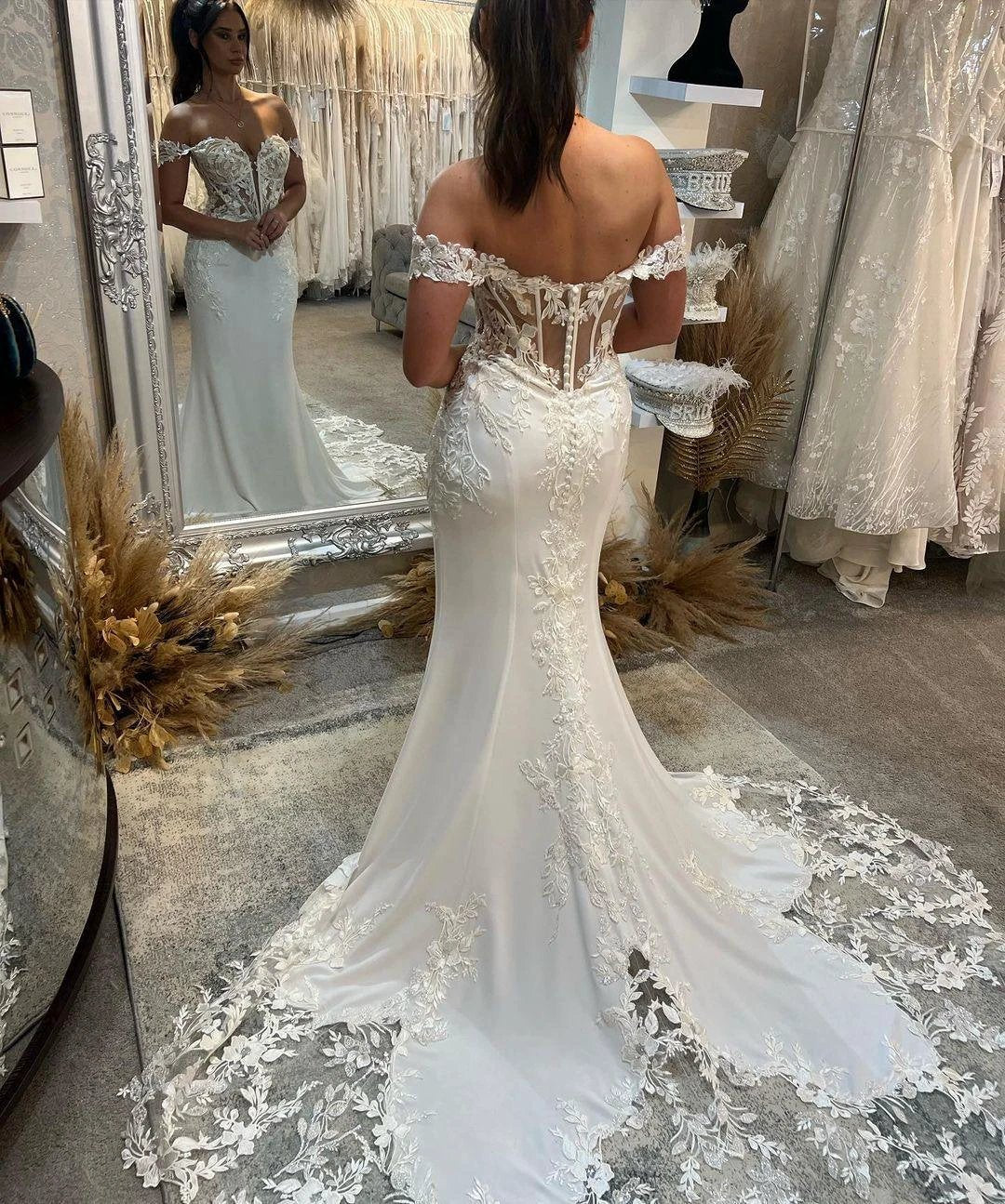 Exquisite Floor Length Sweetheart Sleeveless Off-The-Shoulder Mermaid Lace Wedding Dress