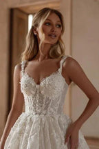 Extravagant Long Ivory A-line Princess Spaghetti Straps Lace Tulle Wedding Dress