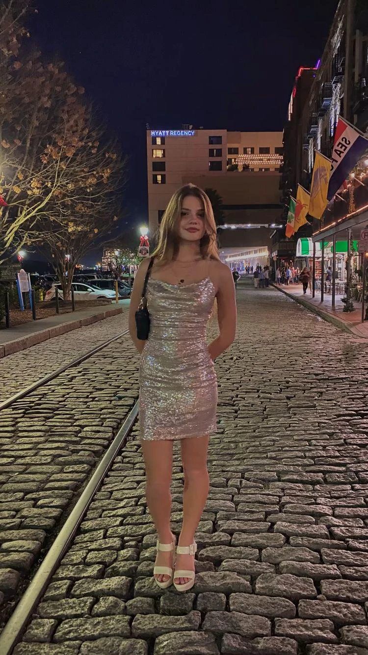 New Years Eve Outfit Dress Spaghetti Straps Sequins Party Dress Tight Homecoming Dress Y479