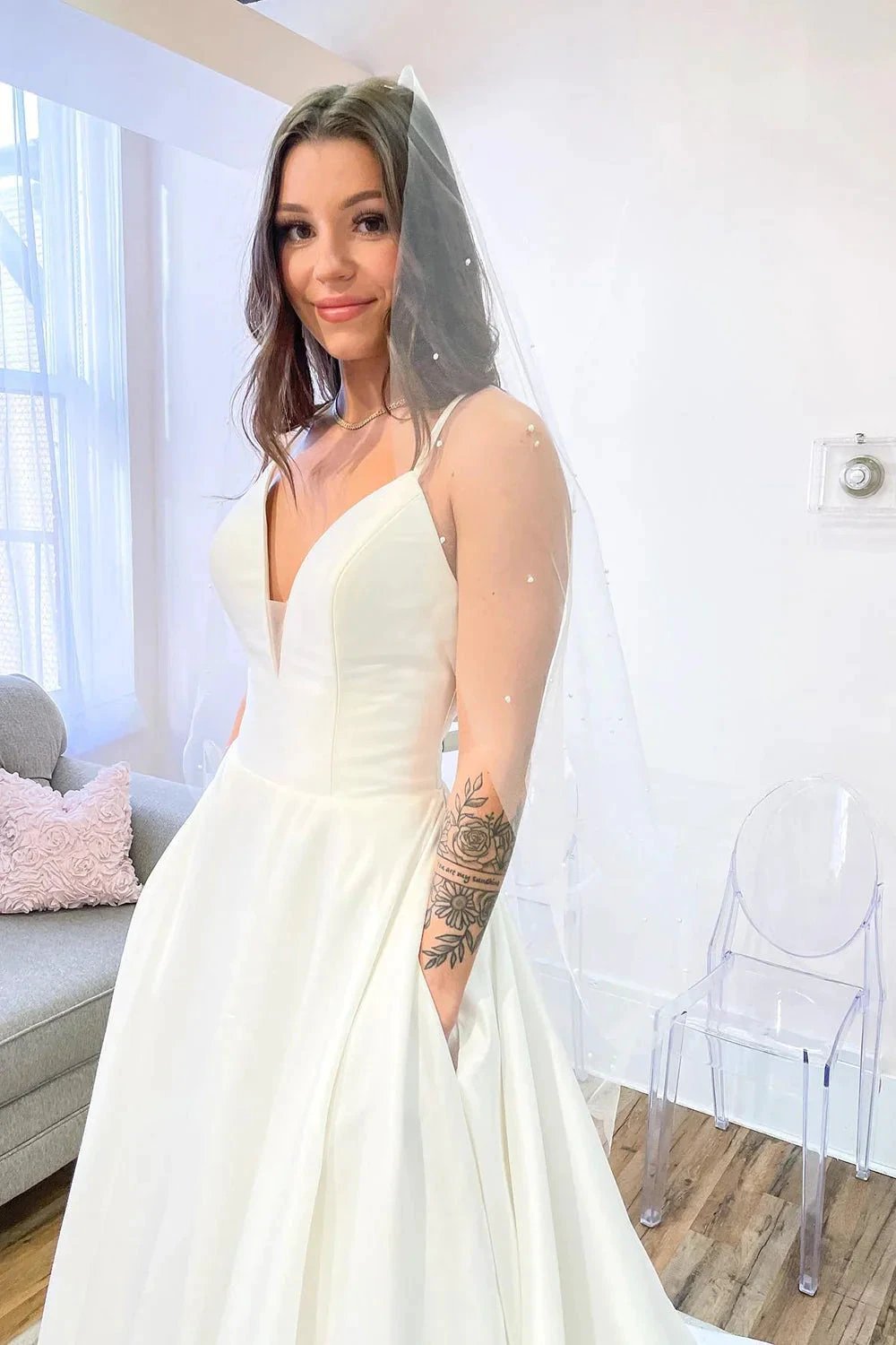 Glamorous Long A-Line Sweetheart Satin Backless Wedding Dress With Pockets