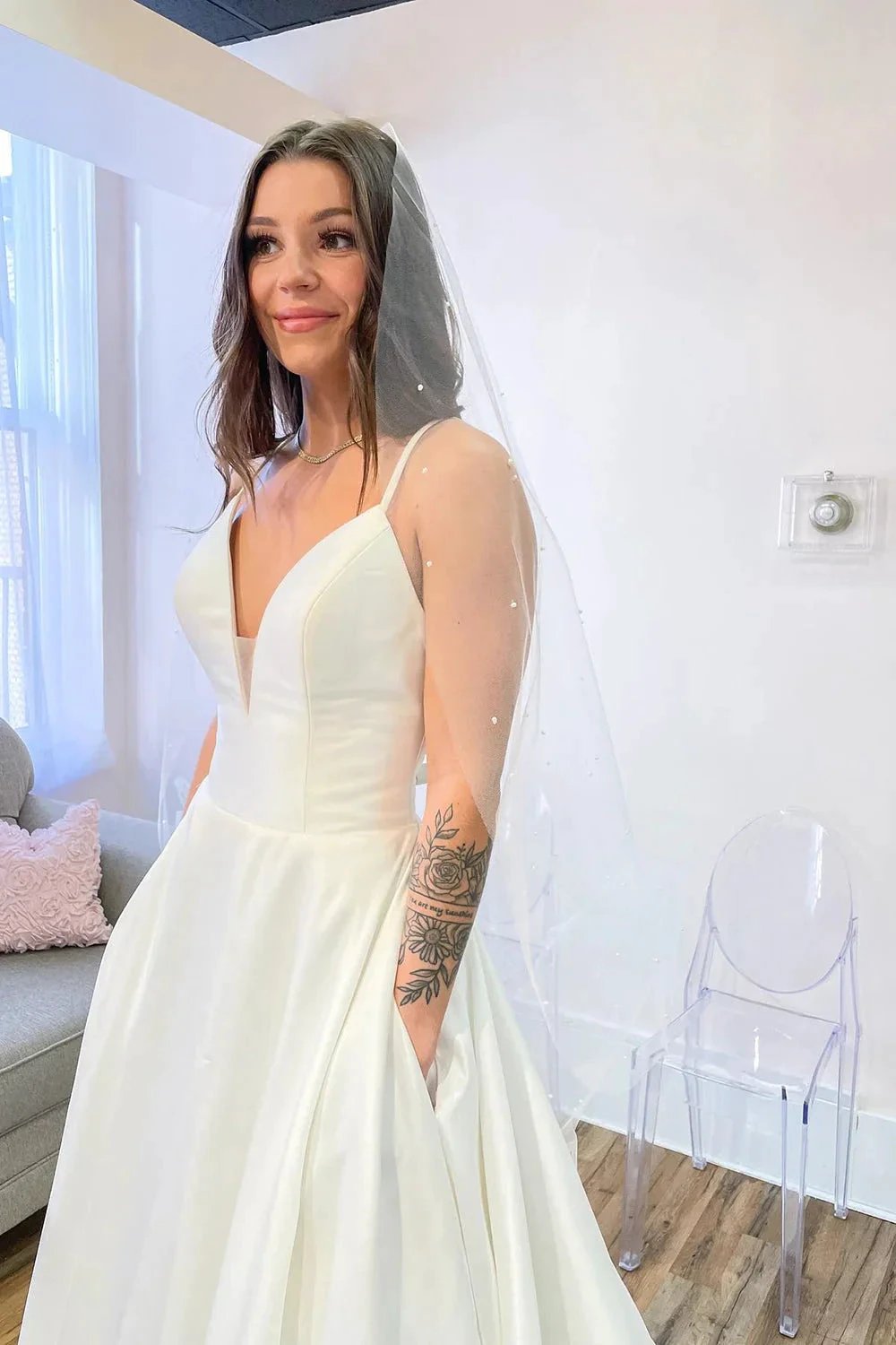 Glamorous Long A-Line Sweetheart Satin Backless Wedding Dress With Pockets