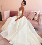 Glamorous Long A-Line V-neck Appliques Lace Tulle Wedding Dress