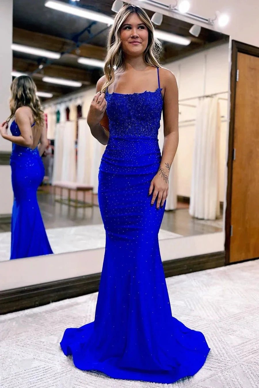 Glamorous Long Mermaid Backless Sleeveless Prom Dress With Lace