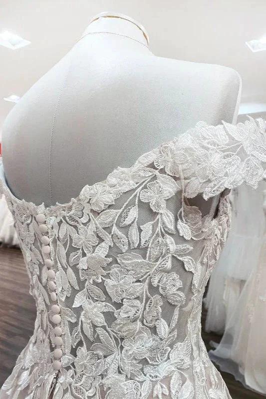Gorgeous Long A-line Off-the-shoulder Tulle Lace Ruffles Wedding Dress