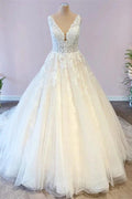 Gorgeous Long A-Line Tulle Wedding Dress With Appliques Lace