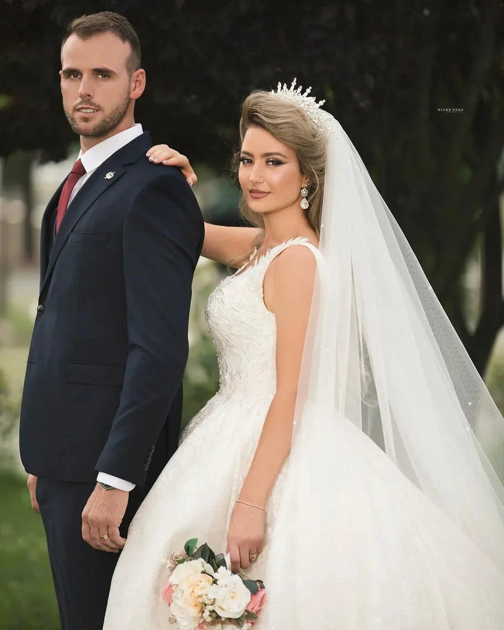 Gorgeous Long Princess V-neck Tulle Lace Wedding Dress