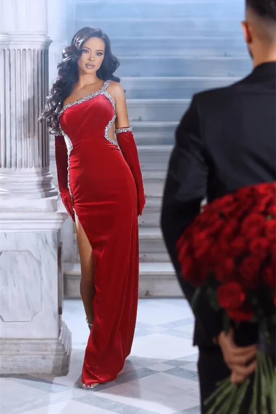 Gorgeous Red Straps Sequined Mermaid Prom Dress With Side Slit