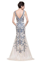 Ivory V-Neck Floor-length Appliques Mermaid Formal Dresses