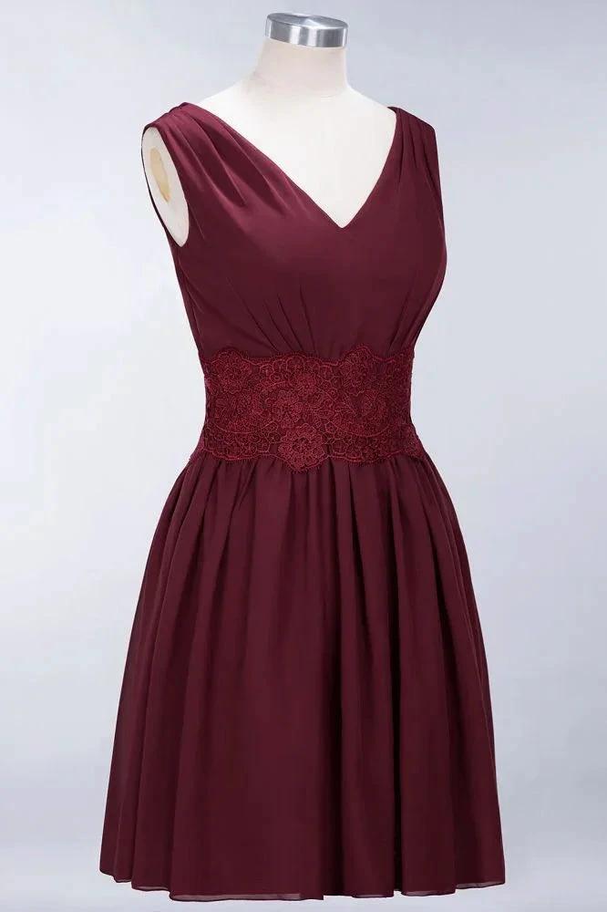 Lace V-Neck Sleeveless Mini Bridesmaid Dresses A-line Chiffon Homecoming Dress