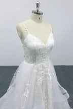 Long A-line Sweetheart Appliques Spaghetti Strap Tulle Wedding Dress