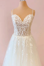 Long A-Line Sweetheart Tulle Appliques Lace Wedding Dress