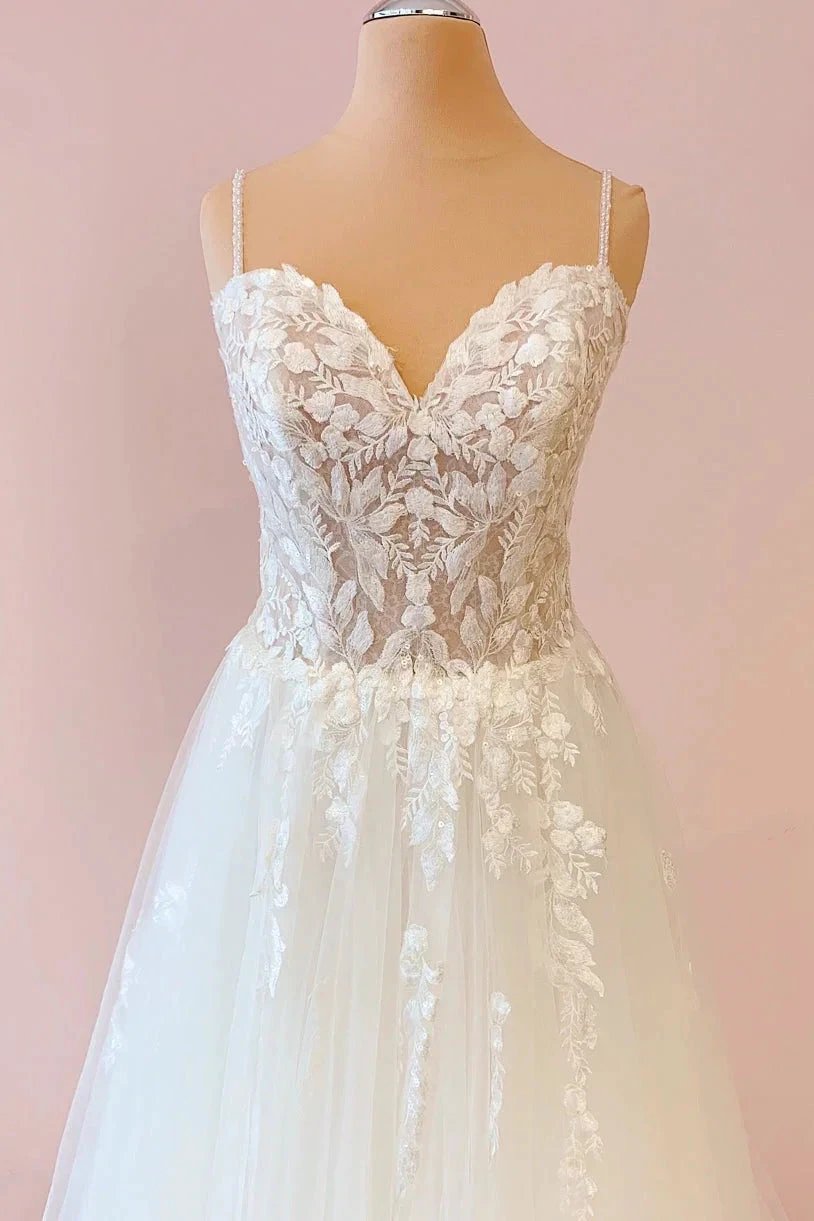 Long A-Line Sweetheart Tulle Appliques Lace Wedding Dress