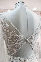 Long A-line Sweetheart Tulle Beadings Lace Appliques Wedding Dresses With Sleeves