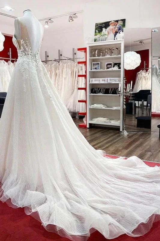 Long A-line Tulle Sleevless Ruffles Jewel Wedding Dress With Lace Appliques