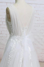 Long A-line V-neck Appliques Lace Tulle Wedding Dress