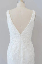 Long Mermaid V-neck Appliques Tulle Lace Wedding Dress