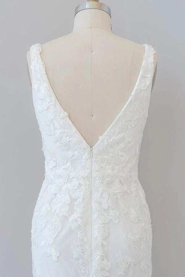 Long Mermaid V-neck Appliques Tulle Lace Wedding Dress