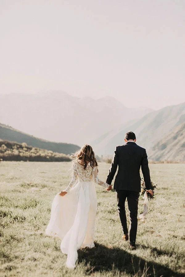 Long Sleeve A-line Appliques Lace Chiffon Wedding Dress