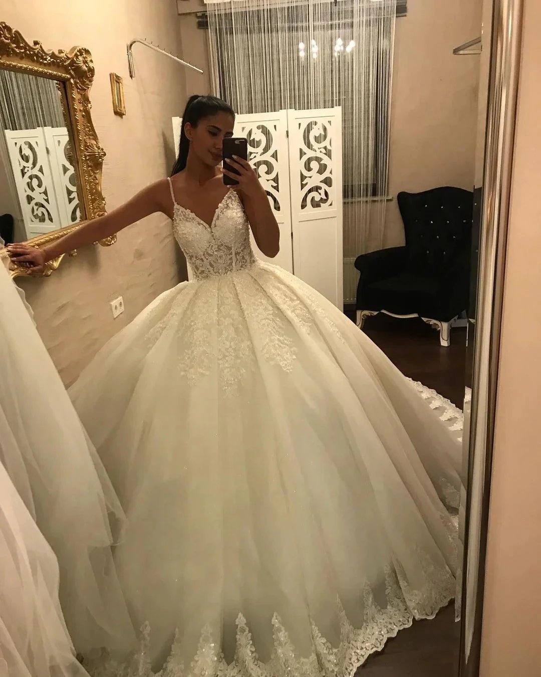 Long V-neck Spaghetti Straps Appliques Lace Tulle Ball Gown Wedding Dress