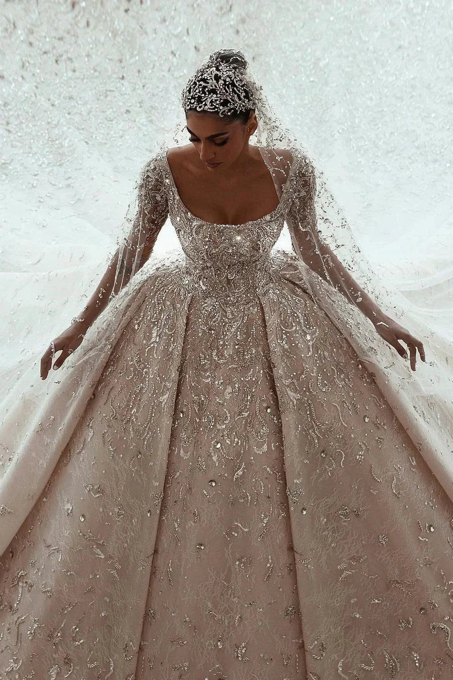 Luxurious A-line Long Sleeves Lace Wedding Dress With Train