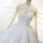 Luxurious Princess White A-line Long Sleeves Lace Wedding Dress