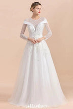 Modest White Beaded Appliques Wedding Dress Long Sleeve Floor Length Ball Gown