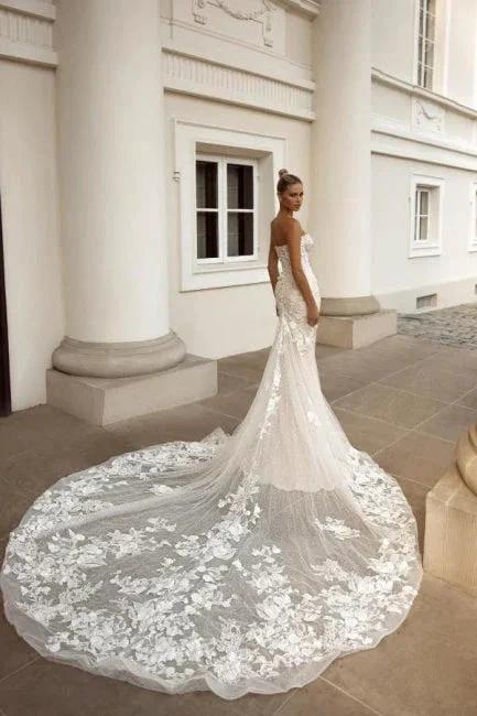 Noble sweetheart sleeveless mermaid lace Wedding dresses