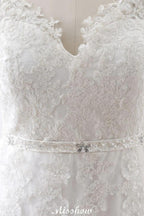 Princess Lace V-neck Tulle Elegant Wedding Dress