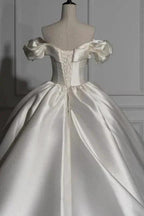 Romantic Off-the-shoulder Ball Gown Satin Wedding Dresses