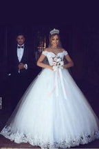 Romantic White Long A-line Off The Shoulder Sweetheart Wedding Dresses With Lace
