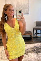 Sexy Yellow V-neck Sleeveless Sequined Backless Homecoming Dress With Lace