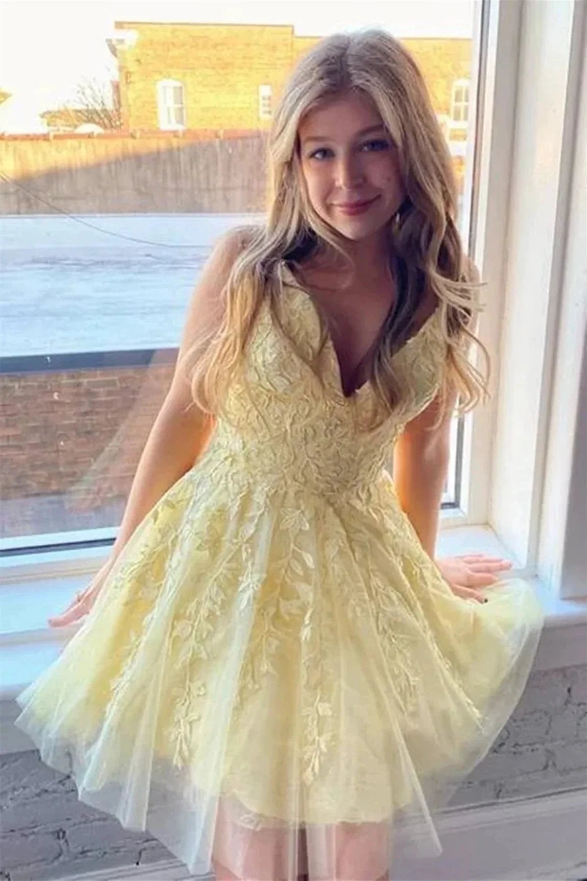 Short A-line V-neck Lace Tulle Backless Prom Dress Pink Homecoming Dresses