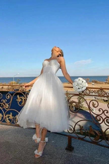 Simple A-Line Short Spaghetti Straps Tulle Wedding Dresses