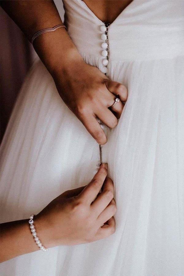 Simple Modest Ivory Tulle Wedding Gowns Backless Wedding Dress  WD313