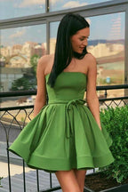 Simple Red Satin Strapless Short Formal Homecoming Dress PD376
