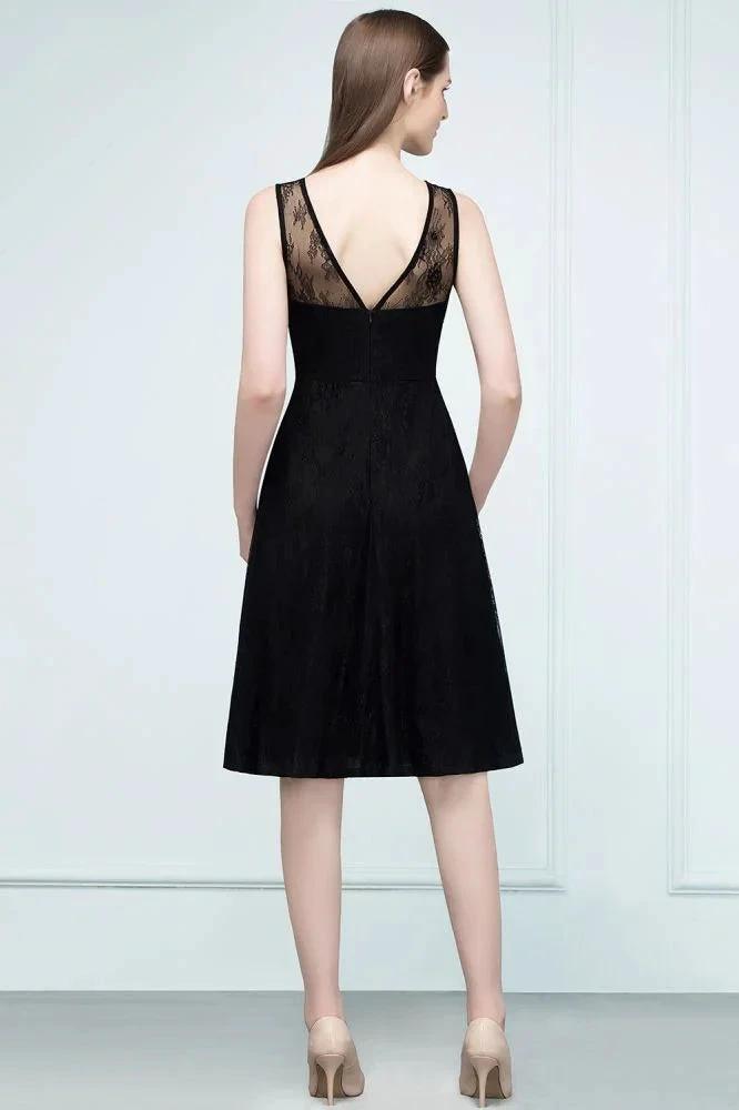 Sleeveless Lace A-line Knee Length Bridesmaid Dresses