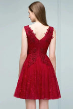 Sleeveless Short A-line V-neck Lace Appliqued Tulle Prom Dresses