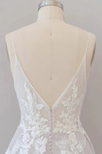 Spaghetti Strap Lace Appliques Tulle Wedding Dress