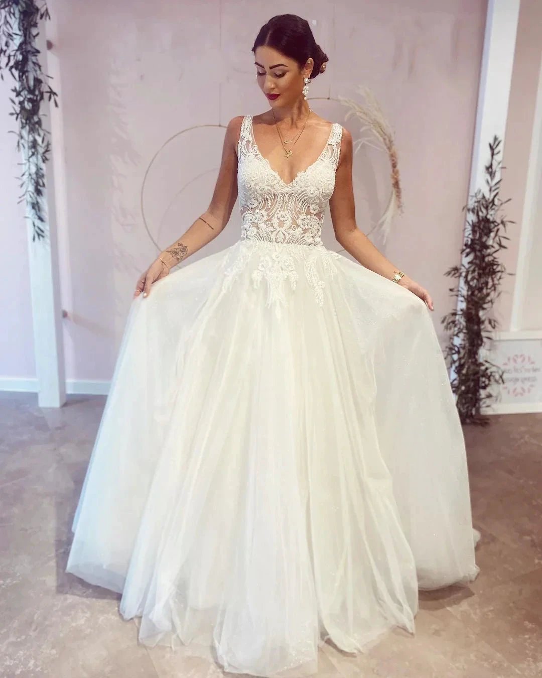 Stunning Long A-Line V-neck Backless Wedding Dress With Appliques Lace
