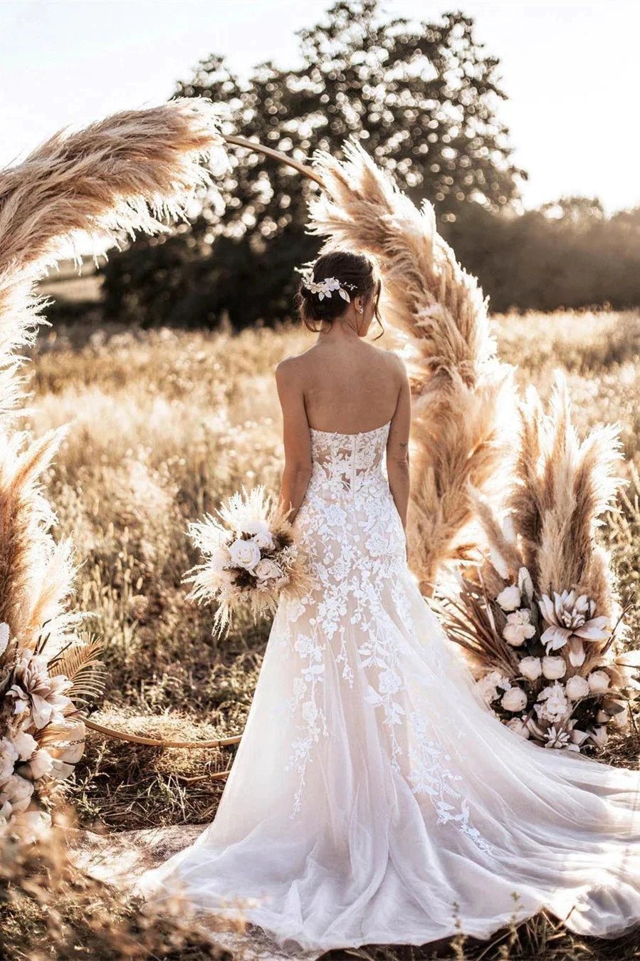 Stylish white Sweeteart Tulle Lace Wedding Dress