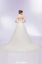 Sweetheart Strapless A-line Feathers Tulle Wedding Dresses