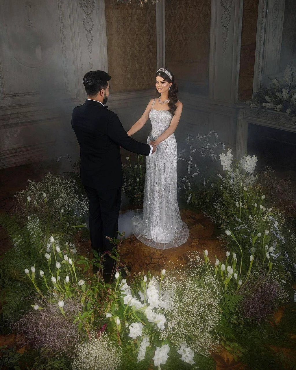 Trendy Floor Length Square Spaghetti Straps Sleeveless Mermaid Lace Wedding Dress
