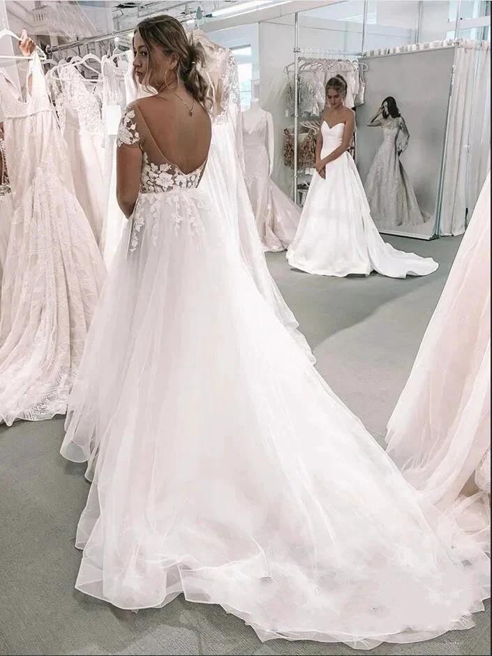 Vintage Long A-Line Bateau Appliques Lace Tulle Wedding Dress with Sleeves