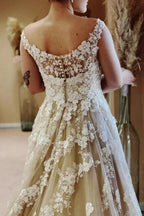 Vintage Long A-line Lace Wedding Dresses With Train